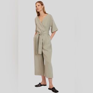 Everlane Linen Cross-Front Jumpsuit size 6